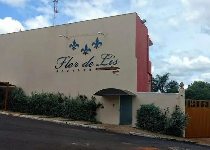 Pousada Flor De Lis